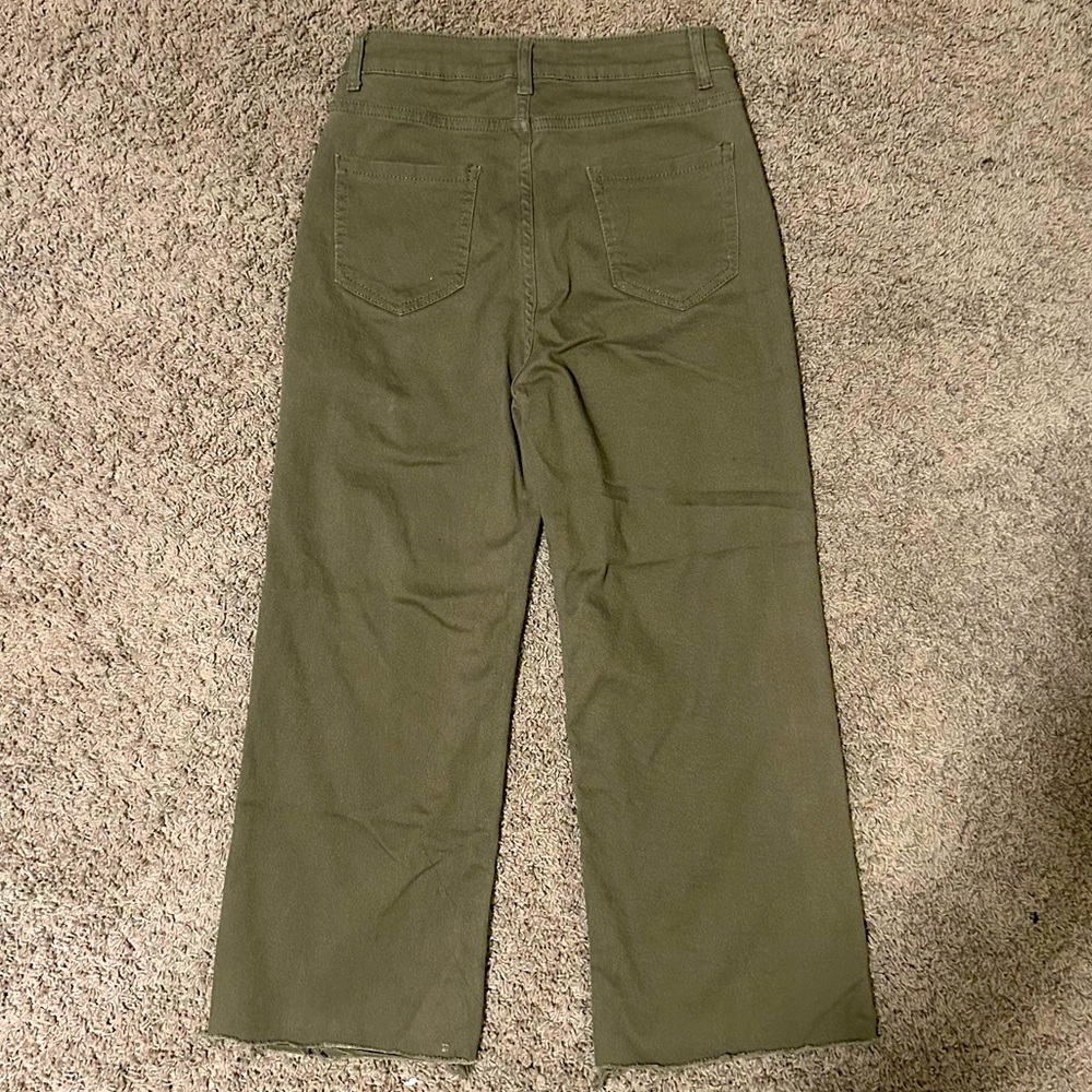 High Waisted Cropped Pants - Picture 3 of 10
